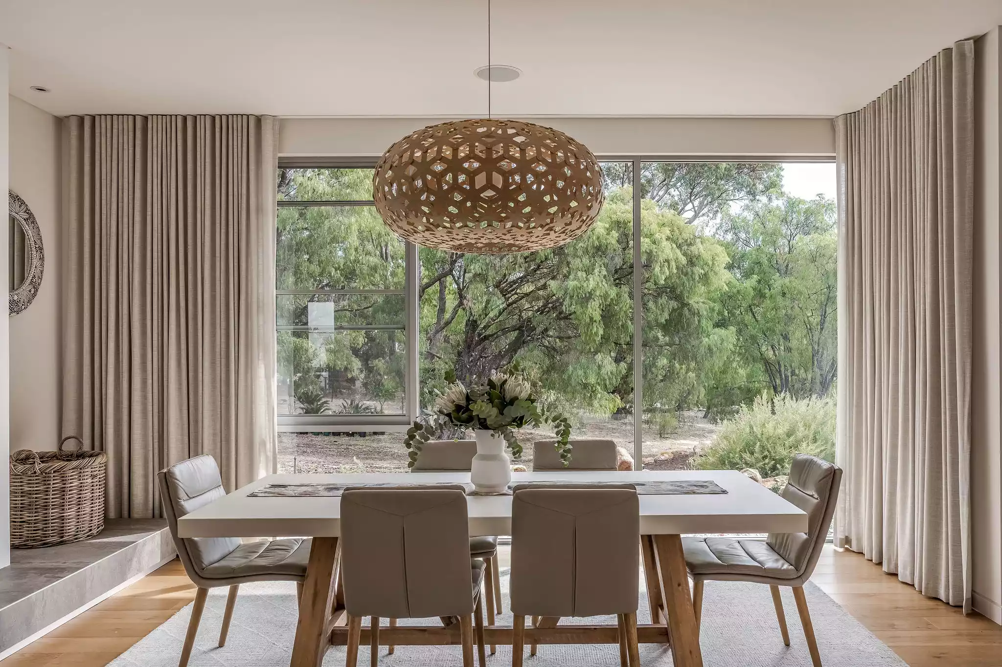 Studium_Endicott153_Dining-2